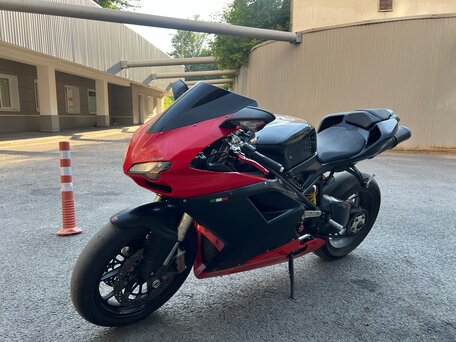 2011 Ducati 848, красный, 419000 рублей, вид 1