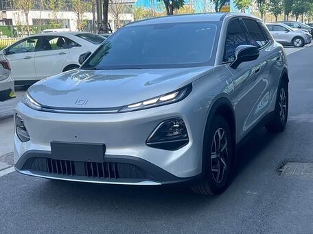 2026 Changan Qiyuan Q05 51.9 kWh II, серебристый, 1810000 рублей, вид 1