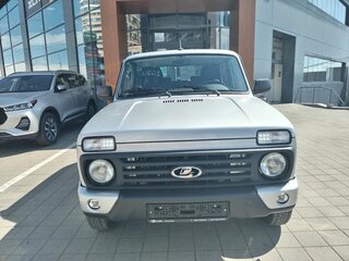 2026 Lada (ВАЗ) Niva Legend I, серебристый, 1259000 рублей, вид 2