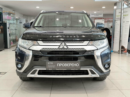 2020 Mitsubishi Outlander III Рестайлинг 3, синий, 1950000 рублей, вид 2