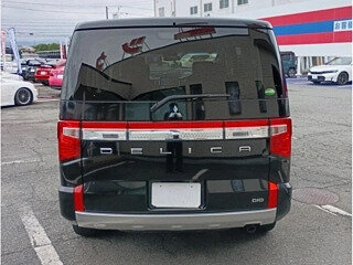 2021 Mitsubishi Delica D:5 I Рестайлинг, чёрный, 2222777 рублей, вид 4