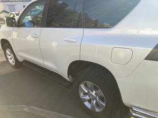 2020 Toyota Land Cruiser Prado 150 Series Рестайлинг 3, белый, 4640000 рублей, вид 3