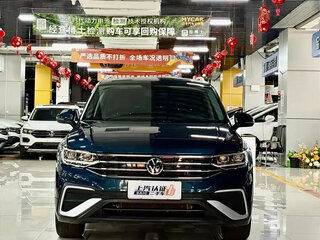 2023 Volkswagen Tiguan L II Рестайлинг (China Market), голубой, 2545700 рублей, вид 2