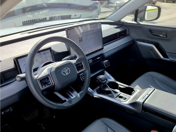 2026 Toyota RAV4 VI (XA60), белый, 4550000 рублей - вид 13