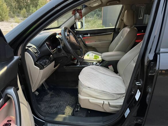 2013 Kia Sorento II Рестайлинг, чёрный, 1460000 рублей - вид 10