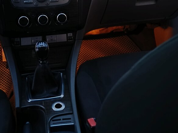 2008 Ford Focus II Рестайлинг, фиолетовый, 500000 рублей - вид 5