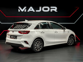 2018 Kia Ceed III, белый, 1850000 рублей, вид 5