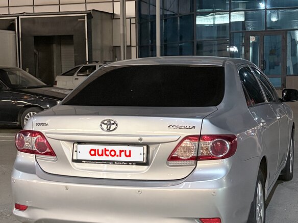 2010 Toyota Corolla X (E140, E150) Рестайлинг, серебристый, 1020000 рублей - вид 5