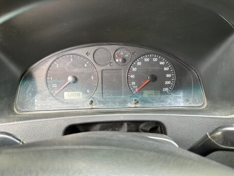 2008 Volkswagen Transporter, жёлтый, 900000 рублей, вид 5