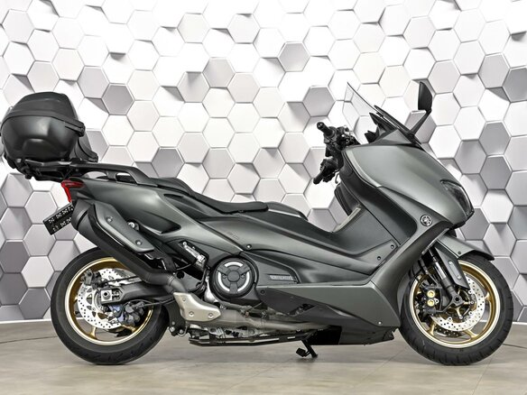 2021 Yamaha TMAX, серый, 999000 рублей - вид 2