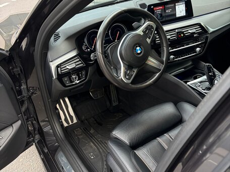 2018 BMW 5 серии 520d VII (G30/G31/G38), серый, 3400000 рублей, вид 5
