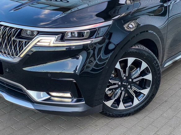 2022 Kia Carnival IV, чёрный - вид 3
