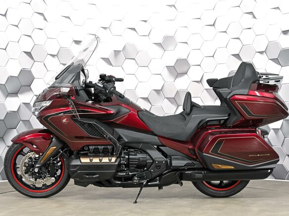 2025 Honda GL 1800 Gold Wing, красный, 3599000 рублей - вид 3