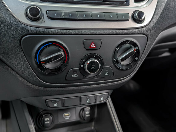 2019 Hyundai Solaris II, белый, 999000 рублей - вид 21
