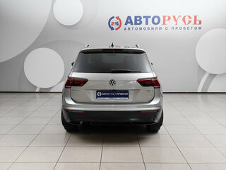 2020 Volkswagen Tiguan II, серый, 2998000 рублей, вид 4