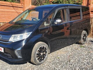 2015 Honda Stepwgn V, чёрный, 1468000 рублей, вид 1