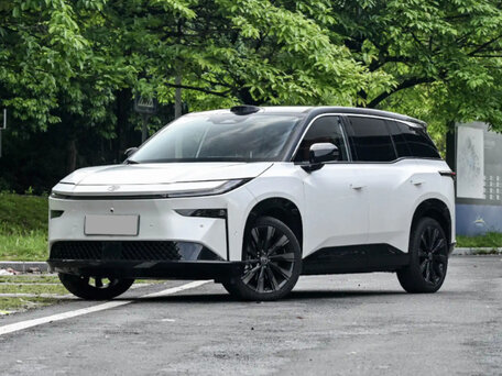 2026 Toyota bZ3X 58.3 kWh, белый, 2950900 рублей, вид 1