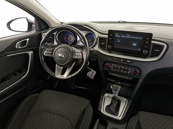2020 Kia Ceed III, серый, 1600000 рублей - вид 24