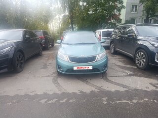2012 Kia Rio III, зелёный, 650000 рублей, вид 2