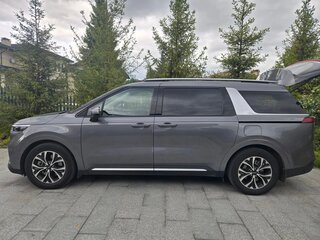 2024 Kia Carnival IV, серый, 4320000 рублей, вид 2