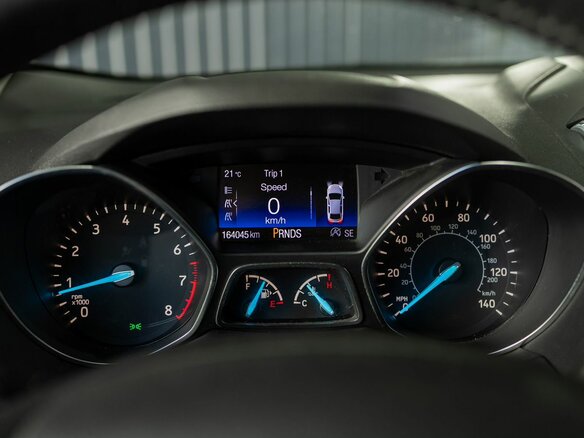 2017 Ford Escape III Рестайлинг, чёрный, 1579000 рублей - вид 13