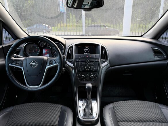2010 Opel Astra J, чёрный, 649000 рублей - вид 9