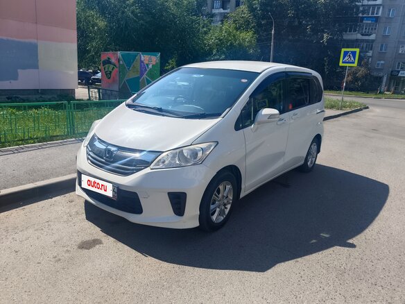 2014 Honda Freed I Рестайлинг 2, белый, 970000 рублей