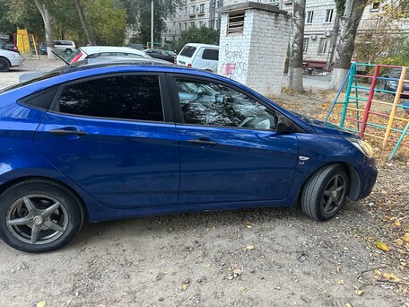 2011 Hyundai Solaris I, синий, 575000 рублей, вид 4