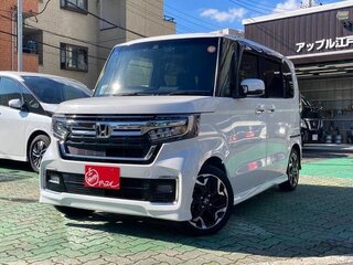 2022 Honda N-BOX II Рестайлинг, белый, 850000 рублей, вид 1