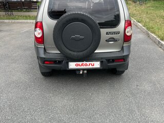 2012 Chevrolet Niva I Рестайлинг, серый, 550000 рублей, вид 3