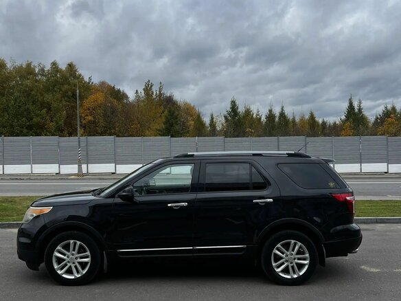 2012 Ford Explorer V, чёрный, 1500000 рублей - вид 4