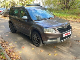 2015 Skoda Yeti I Рестайлинг, коричневый, 1320000 рублей, вид 3