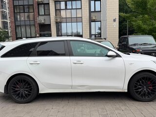 2019 Kia Ceed III, белый, 1390000 рублей, вид 2