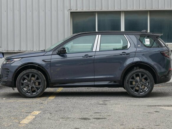 2025 Land Rover Discovery Sport I Рестайлинг, серый, 5885000 рублей - вид 3