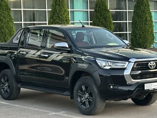 2025 Toyota Hilux VIII Рестайлинг 2, чёрный, 7500000 рублей, вид 1