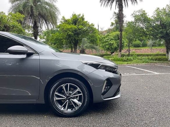 2026 Kia K3 II (China Market) Рестайлинг, серый, 1807055 рублей - вид 7