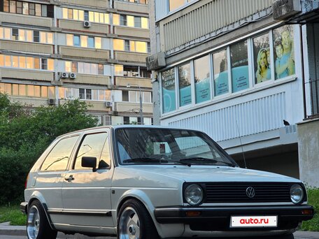 1987 Volkswagen Golf II, белый, 900000 рублей, вид 1
