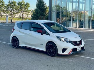 2017 Nissan Note Nismo e-Power II Рестайлинг, белый, 1220000 рублей, вид 1