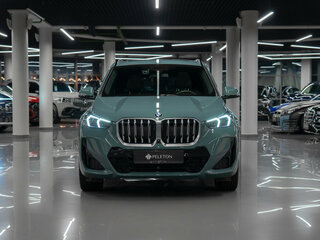 2024 BMW X1 20i xDrive III (U11/U12), серый, 6150000 рублей, вид 3