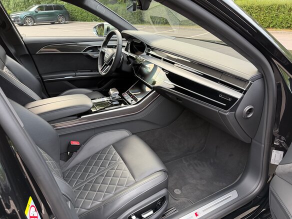 2023 Audi S8 IV (D5) Рестайлинг, чёрный - вид 12