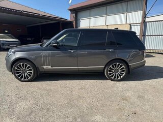 2017 Land Rover Range Rover IV, серый, 5700000 рублей, вид 4