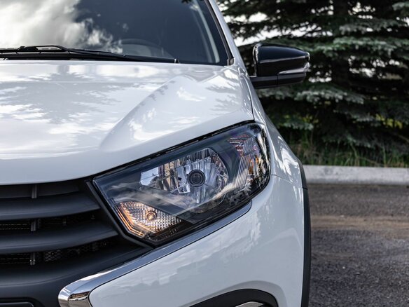 2026 Lada (ВАЗ) Granta Active Cross I Рестайлинг, белый - вид 10