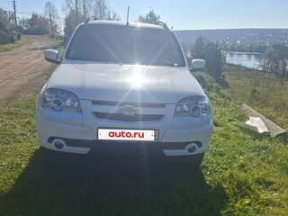 2015 Chevrolet Niva I Рестайлинг, белый, 660000 рублей, вид 1