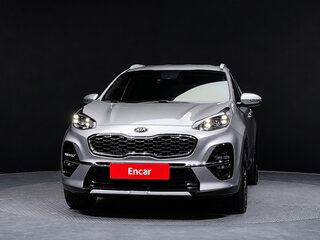 2022 Kia Sportage IV Рестайлинг, серебристый, 1750000 рублей, вид 2