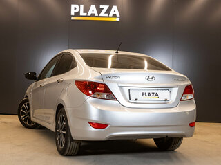 2012 Hyundai Solaris I, серебристый, 779000 рублей, вид 4