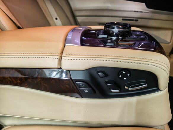 2014 BMW 7 серии Long 740Li xDrive V (F01/F02/F04) Рестайлинг, серый, 2999900 рублей - вид 22