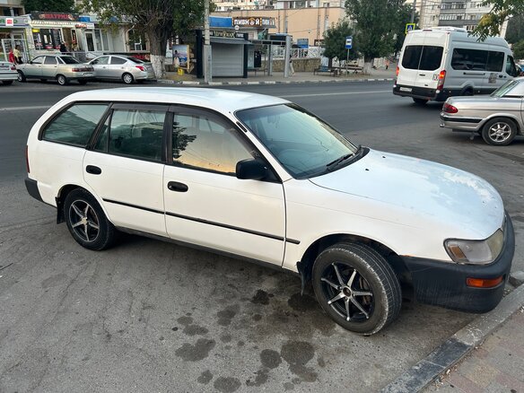 2002 Toyota Sprinter VII (E100), белый, 260000 рублей - вид 3