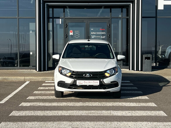 2024 Lada (ВАЗ) Granta I Рестайлинг, белый, 750000 рублей - вид 1
