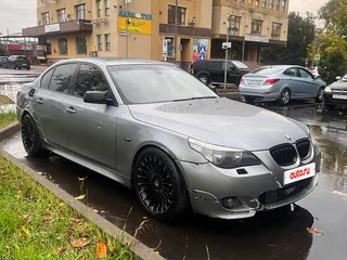 2003 BMW 5 серии 530i V (E60/E61), серебристый, 650000 рублей, вид 5