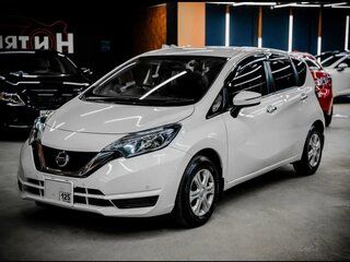 2020 Nissan Note II Рестайлинг, белый, 950000 рублей, вид 1
